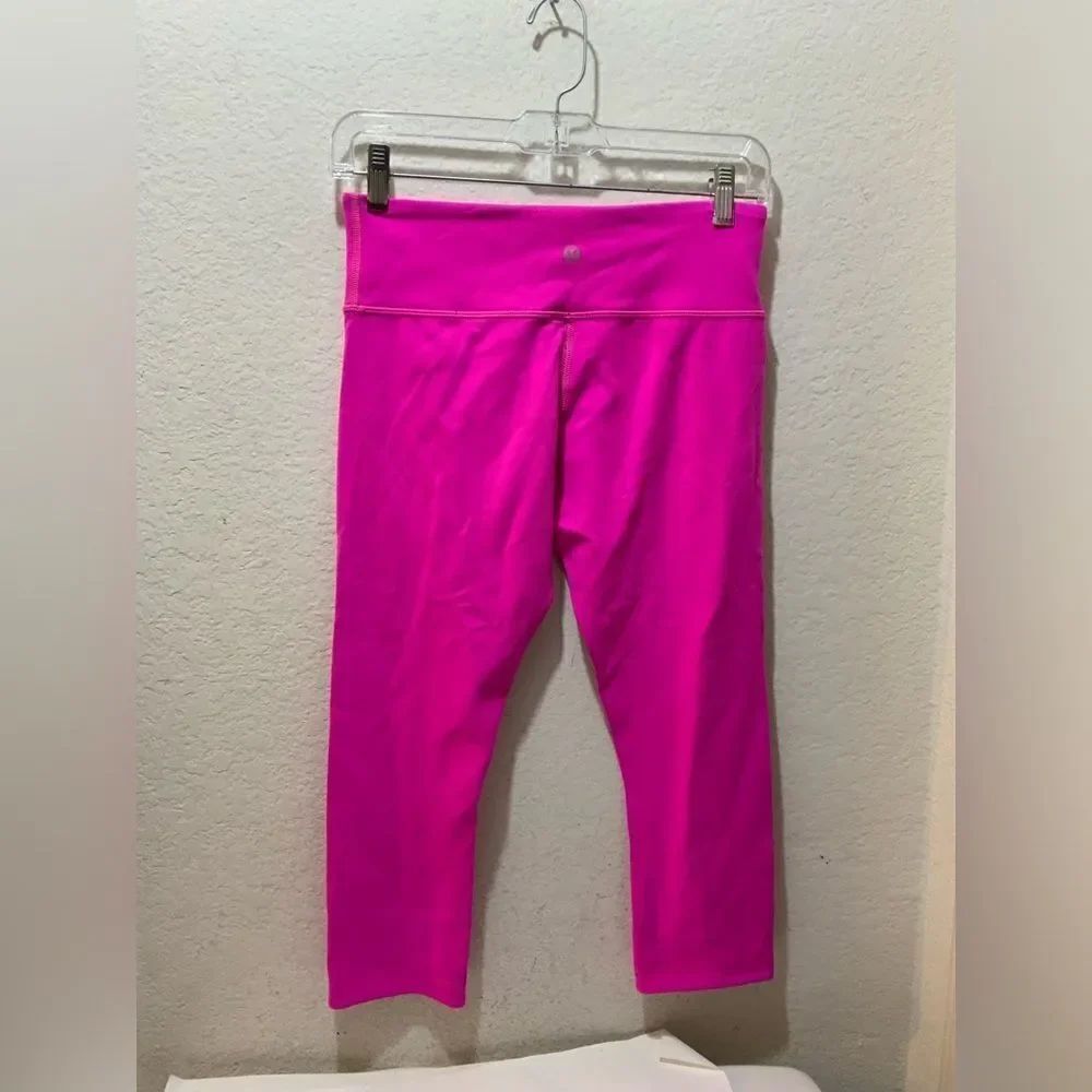 Lululemon athletico Leggings hot pink size 6